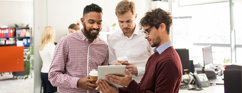 Article How to Minimise Your Risk and Exposure on Java Image